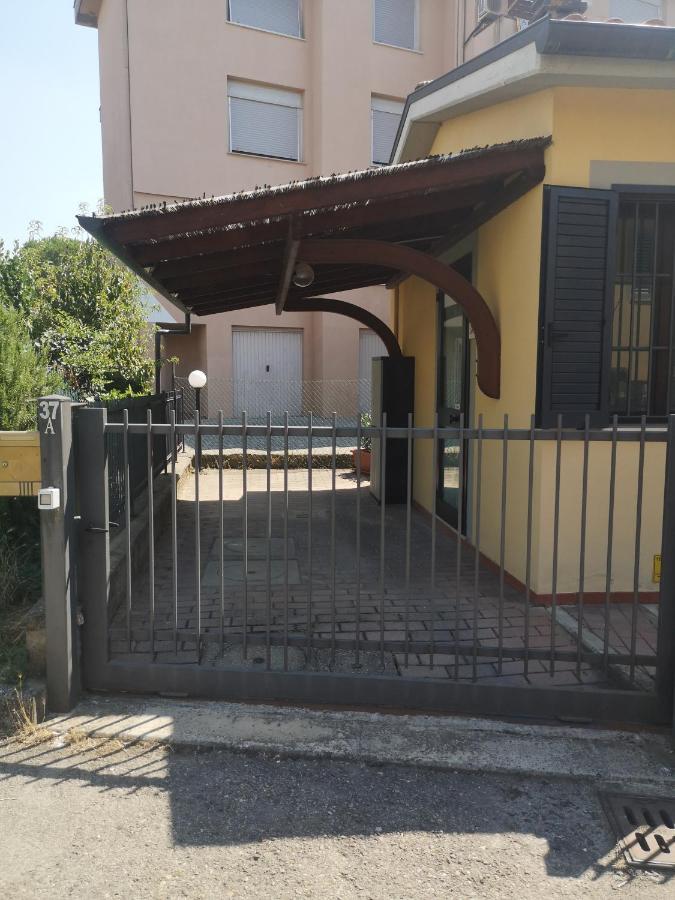 A Casa Di Amici Apartment Arezzo Exterior photo